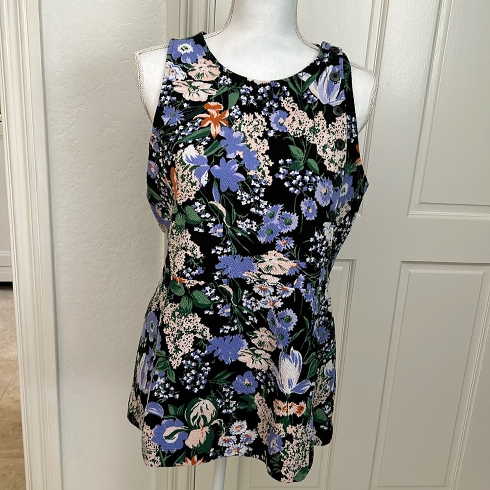 Anthropologie sleeveless floral top